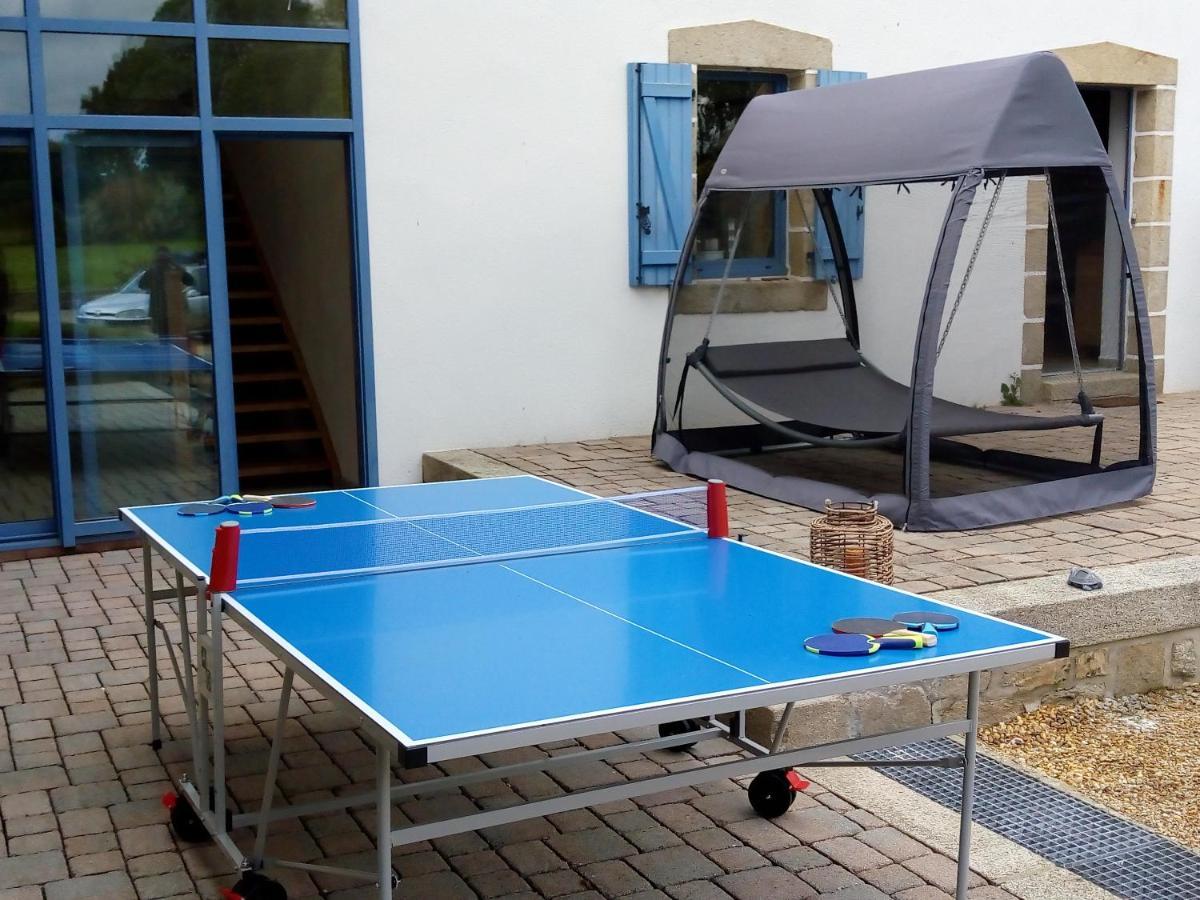 Maison Spacieuse A Plougonven Avec Jacuzzi Et Jardin Bagian luar foto