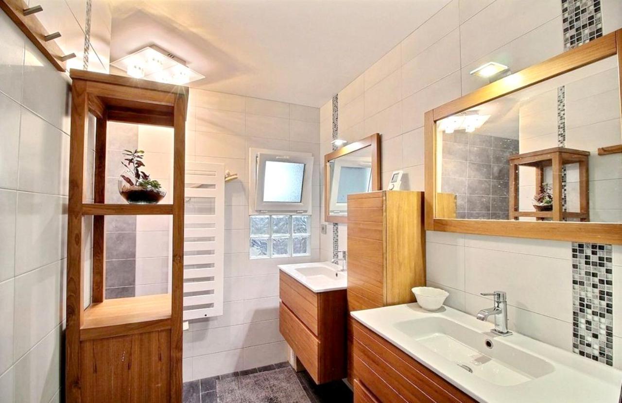 Maison Spacieuse A Plougonven Avec Jacuzzi Et Jardin Bagian luar foto